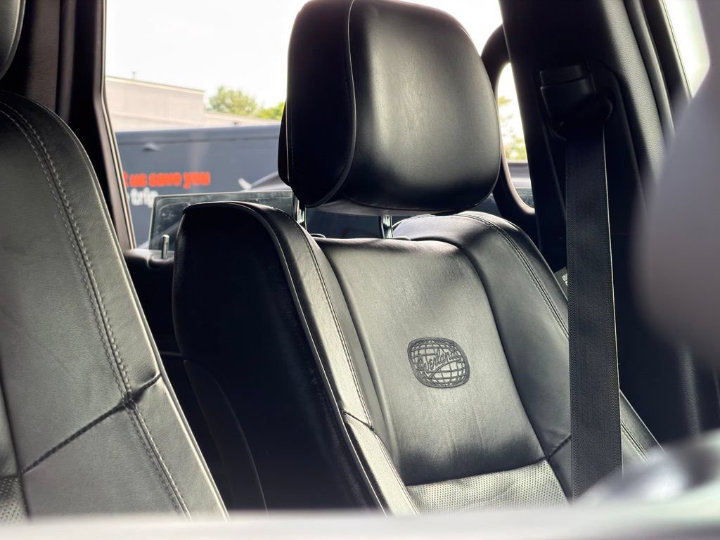 Used 2019 Jeep Grand Cherokee Overland AWD/4WD image 35
