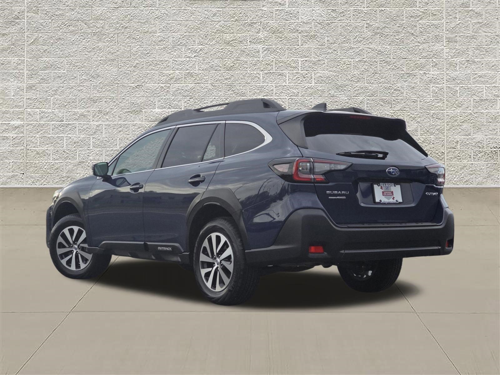 Certified 2025 Subaru Outback Premium w/ Popular Package #1 AWD/4WD image 5