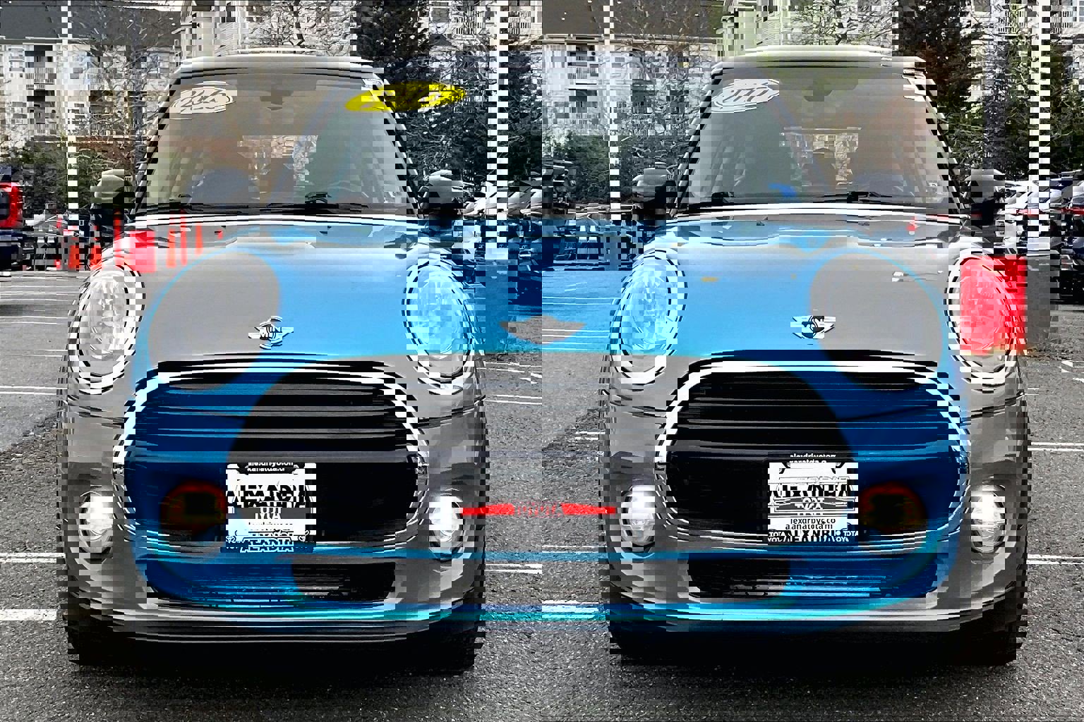 Used 2016 MINI Cooper 4-Door Hardtop image 3