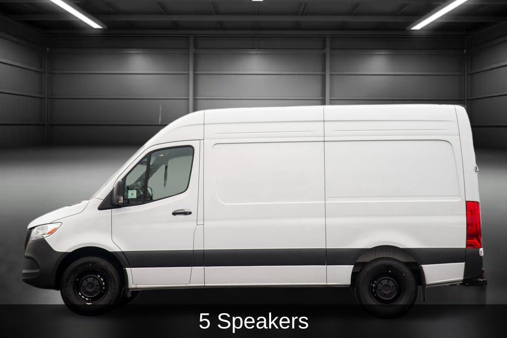 Used 2025 Mercedes-Benz Sprinter 2500 image 6