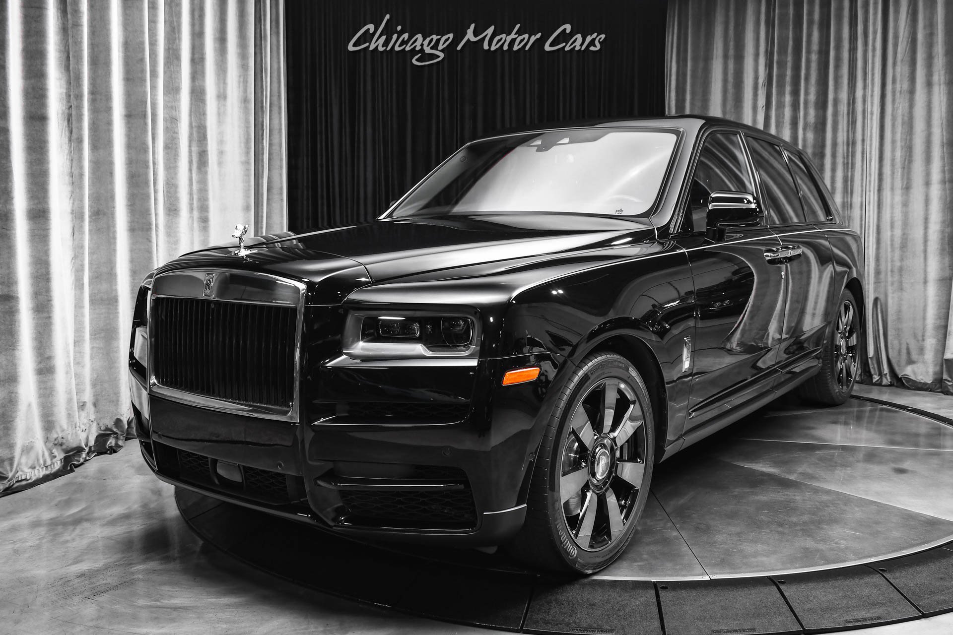 Used 2023 Rolls-Royce Cullinan w/ Cullinan Package image 41