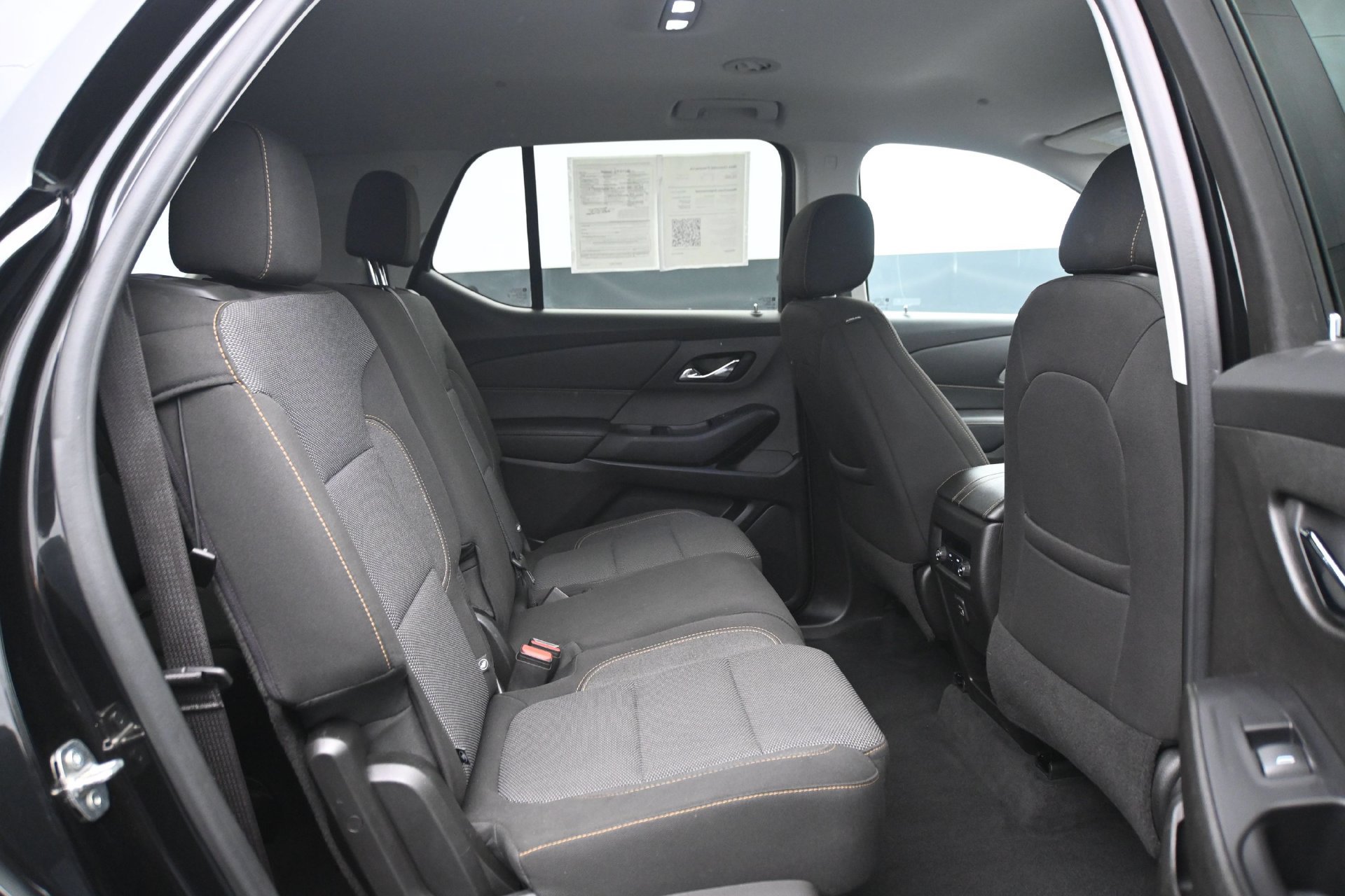 Used 2021 Chevrolet Traverse LS AWD/4WD image 14