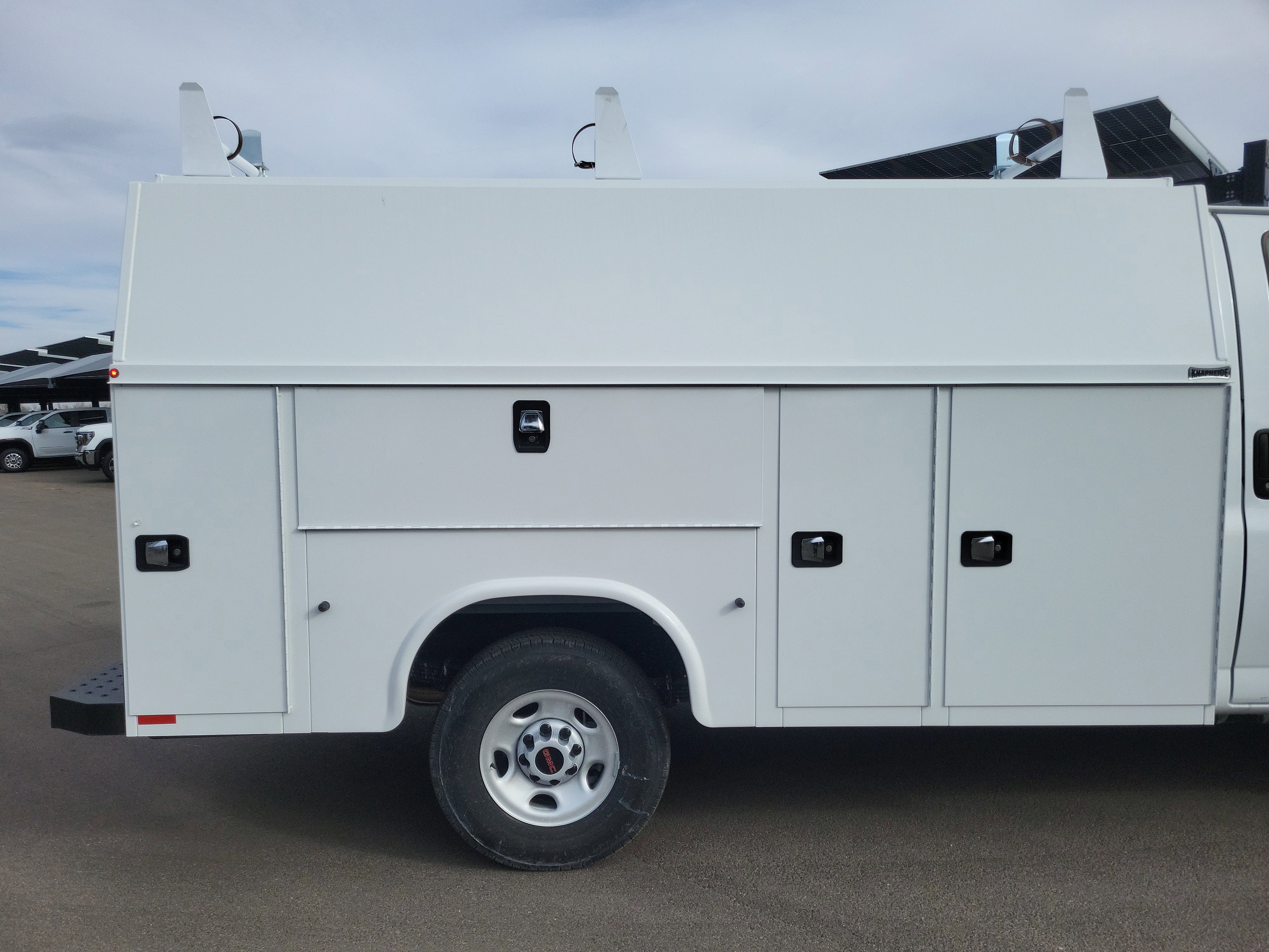 New 2025 GMC Savana 3500 w/ Power Convenience Package image 3