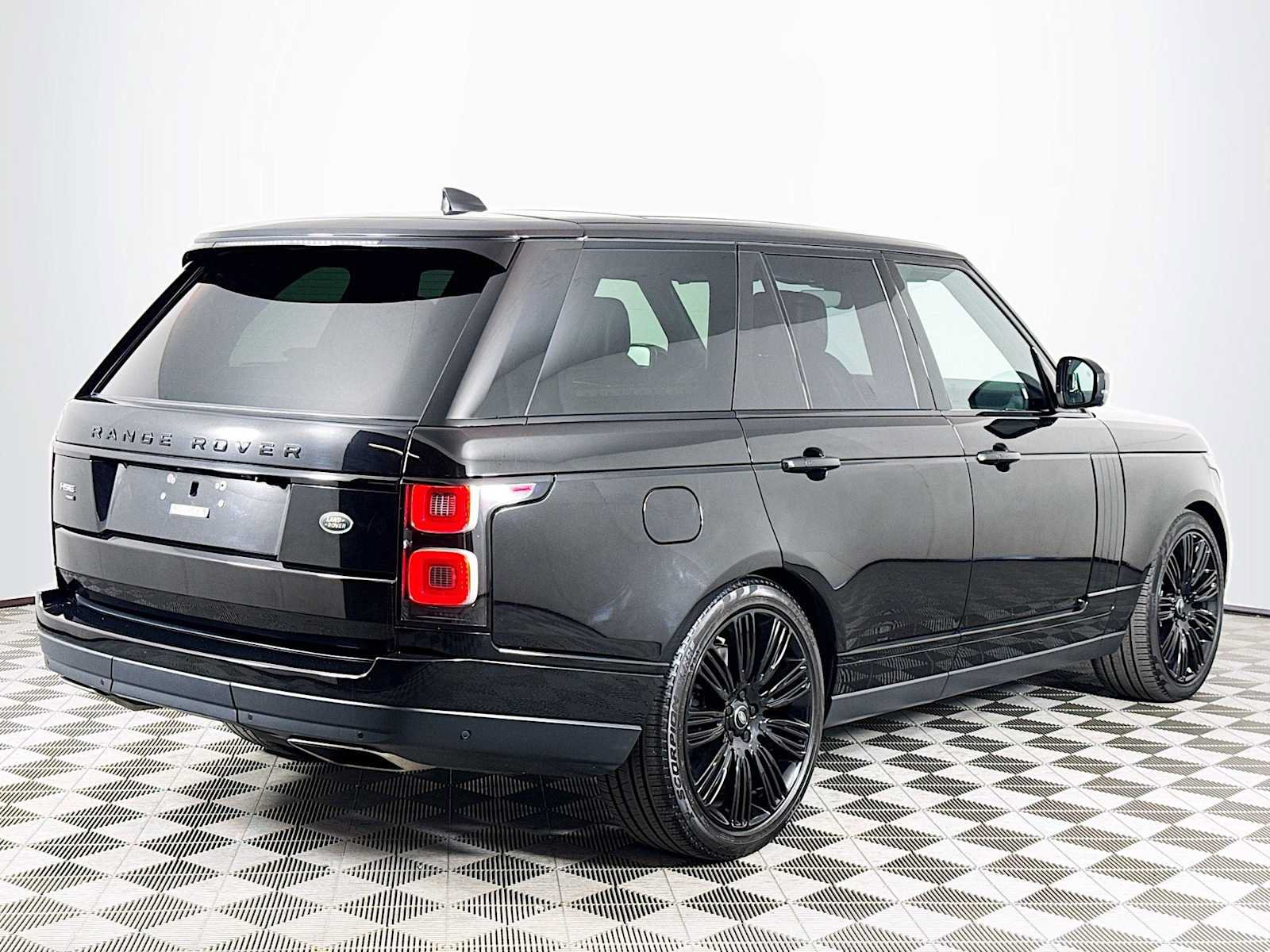 Used 2021 Land Rover Range Rover P525 Westminster Edition AWD/4WD image 5