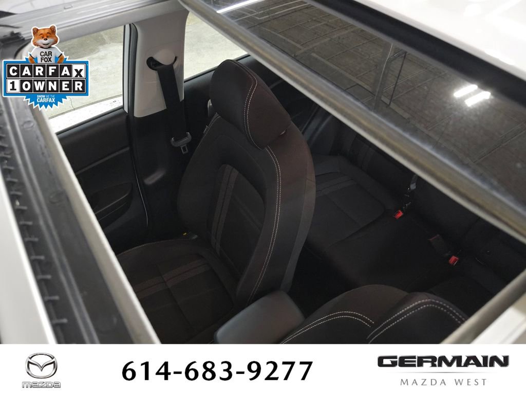 Used 2024 Hyundai Venue SEL FWD image 22