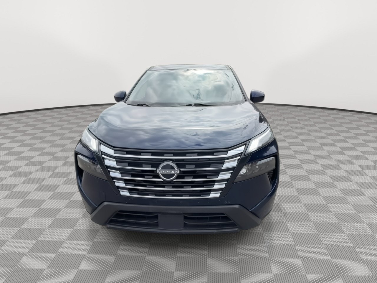 Used 2024 Nissan Rogue SV AWD/4WD image 3