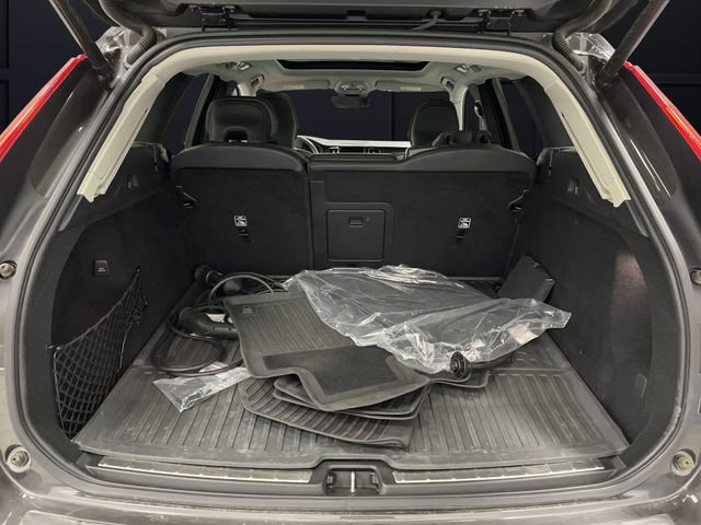 Used 2022 Volvo XC60 T8 Inscription w/ Advanced Package image 15
