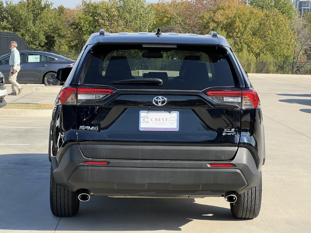 Used 2025 Toyota RAV4 XLE AWD/4WD image 5
