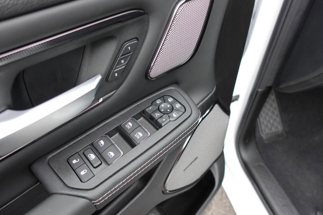 Used 2025 RAM 1500 Rebel w/ Rebel Level 2 Equipment Group AWD/4WD image 16