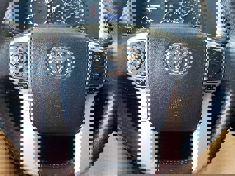 Used 2014 Toyota Tundra Limited w/ Limited Premium Package image 18