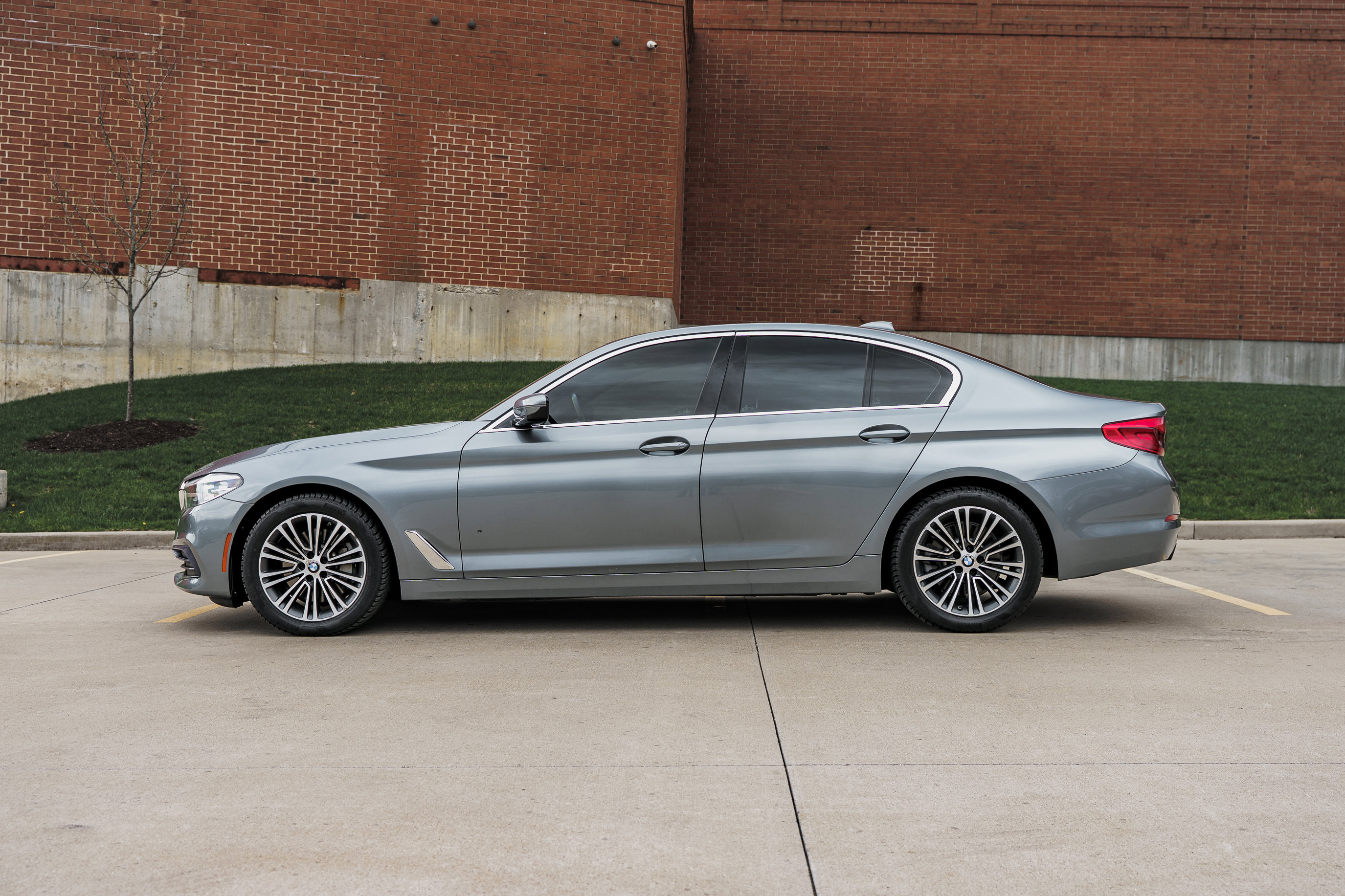 Used 2019 BMW 530i xDrive w/ Convenience Package image 6