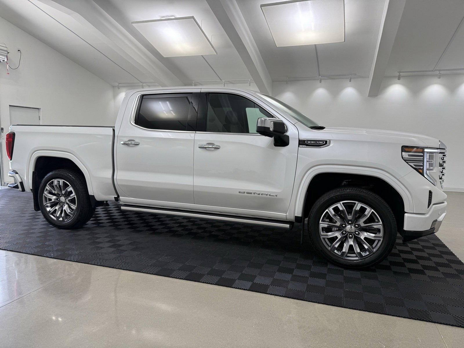 Used 2024 GMC Sierra 1500 Denali w/ Denali Reserve Package