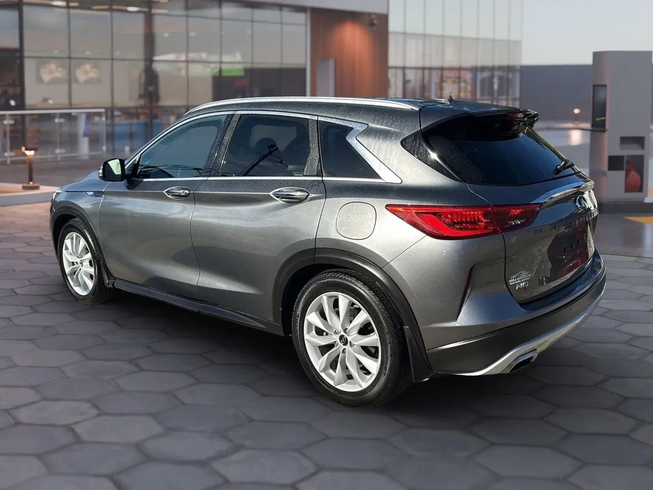 Used 2019 INFINITI QX50 Essential w/ Premium Heat Package image 5