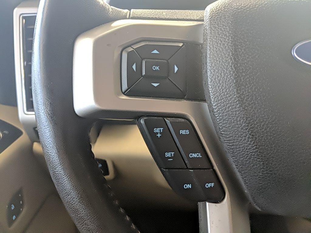 Used 2017 Ford F150 Lariat w/ Equipment Group 502A Luxury AWD/4WD image 20
