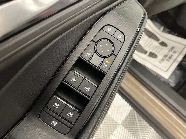 Used 2024 Nissan Rogue SV w/ SV Premium Package AWD/4WD image 32
