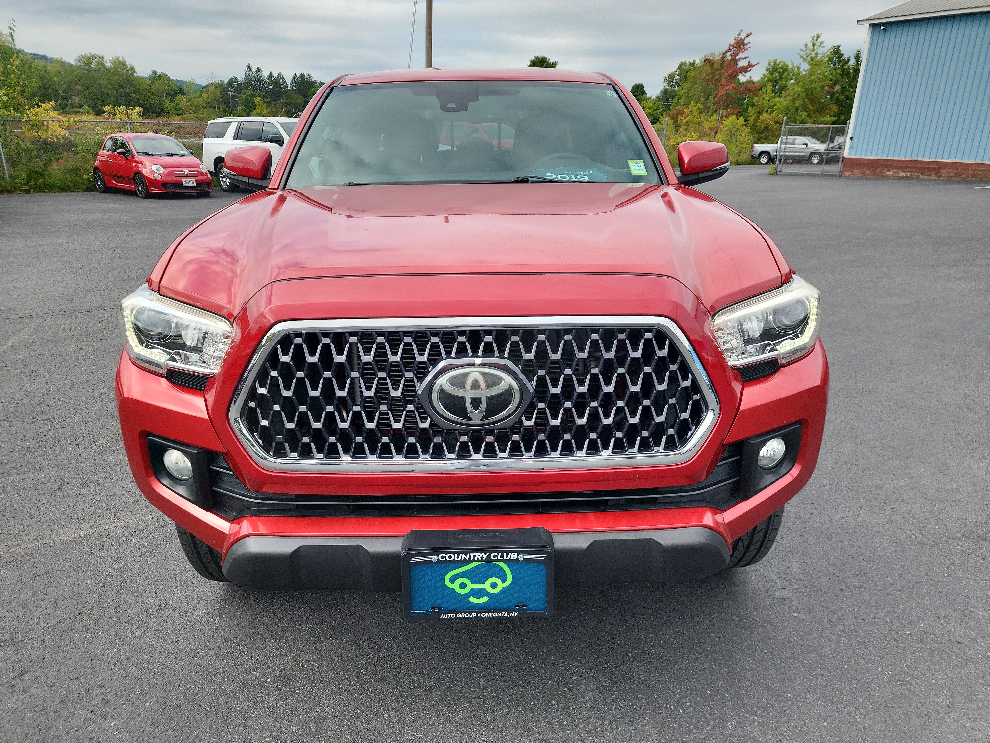 Used 2019 Toyota Tacoma TRD Off-Road AWD/4WD image 3