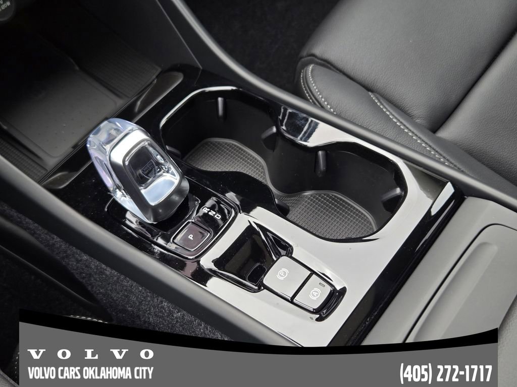 New 2026 Volvo XC40 B5 Plus w/ Protection Package Premier image 19