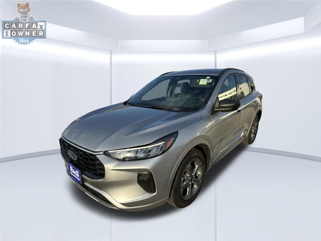 Used 2023 Ford Escape ST-Line w/ Tech Pack #1 AWD/4WD image 7