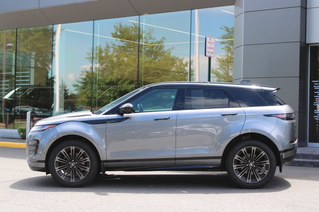 Used 2026 Land Rover Range Rover Evoque Dynamic SE AWD/4WD image 7