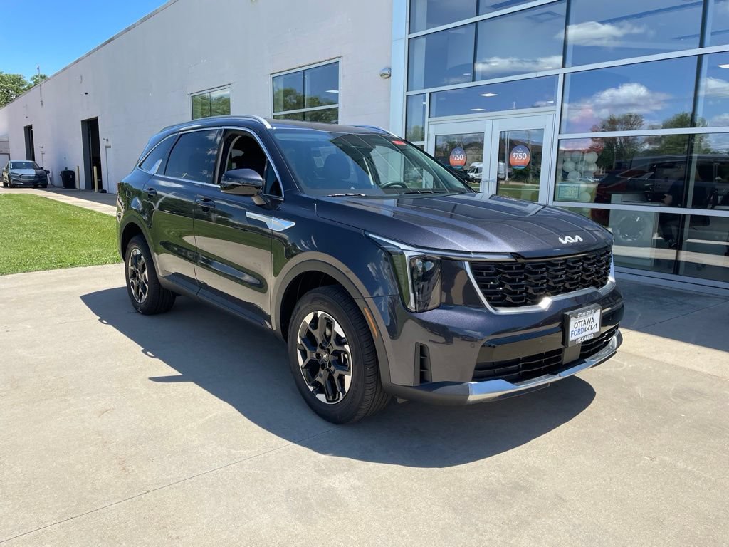 New 2026 Kia Sorento S AWD/4WD image 1