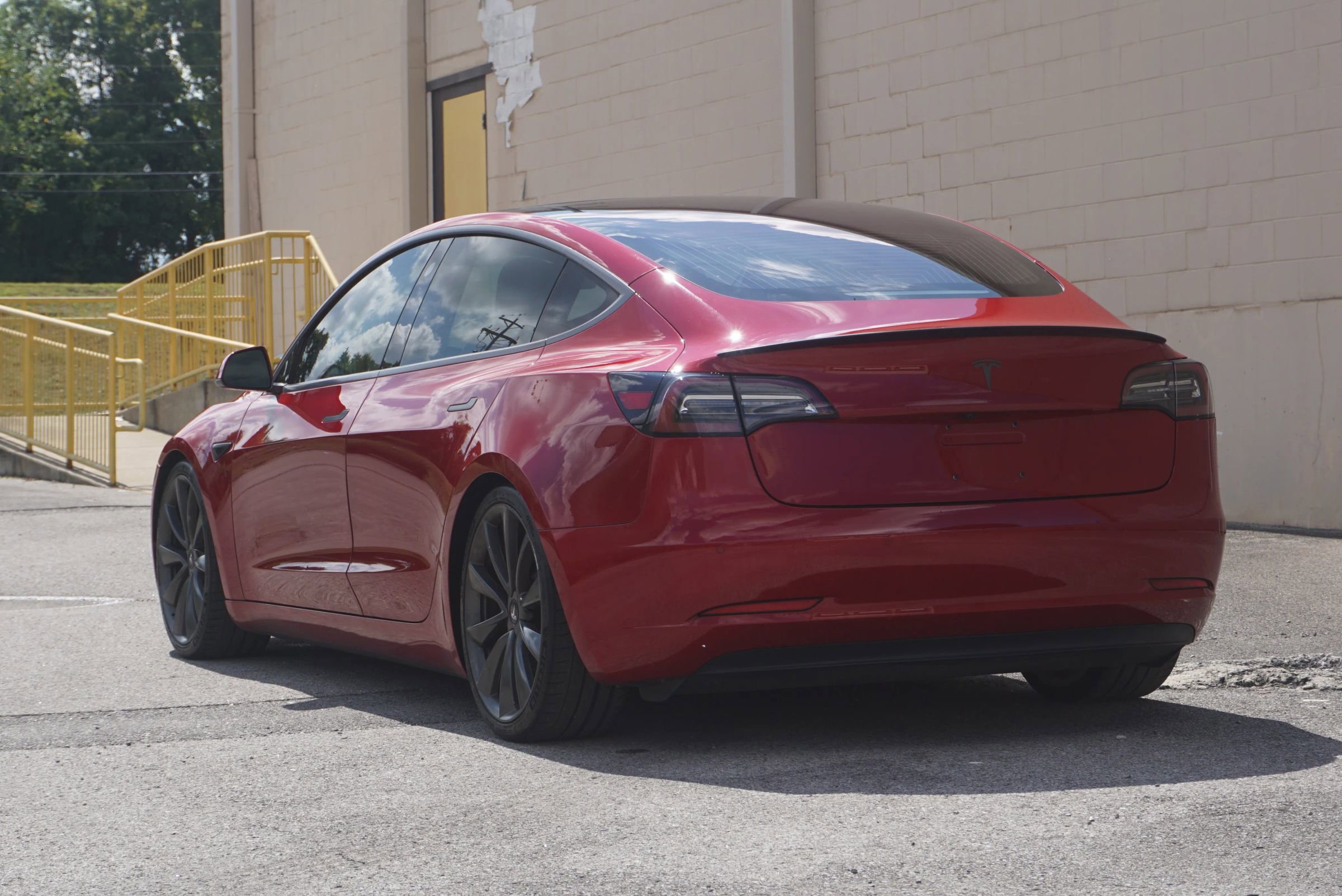 Used 2018 Tesla Model 3 Long Range image 7