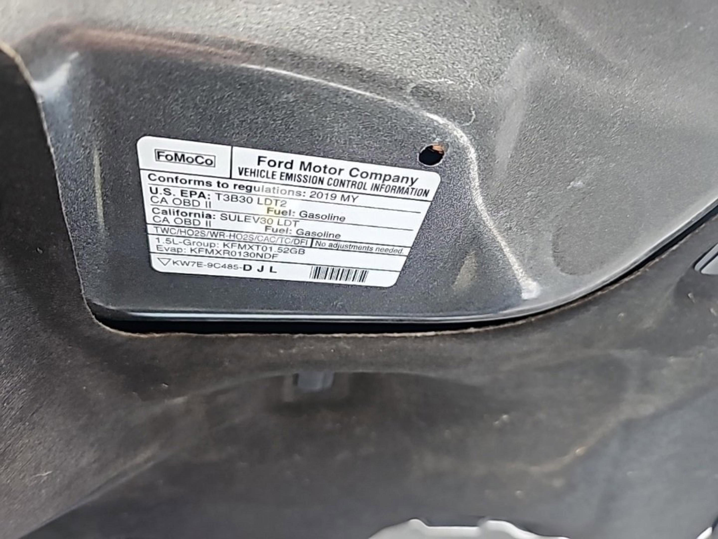 Used 2019 Ford Escape SE image 9