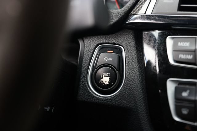 Used 2018 BMW M3 w/ Competition Package RWD image 39
