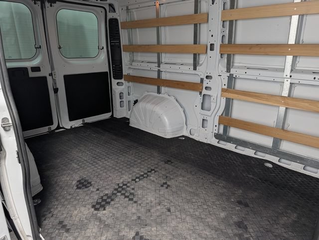 Used 2025 RAM ProMaster 2500 w/ U-Haul Equipment Group FWD image 10