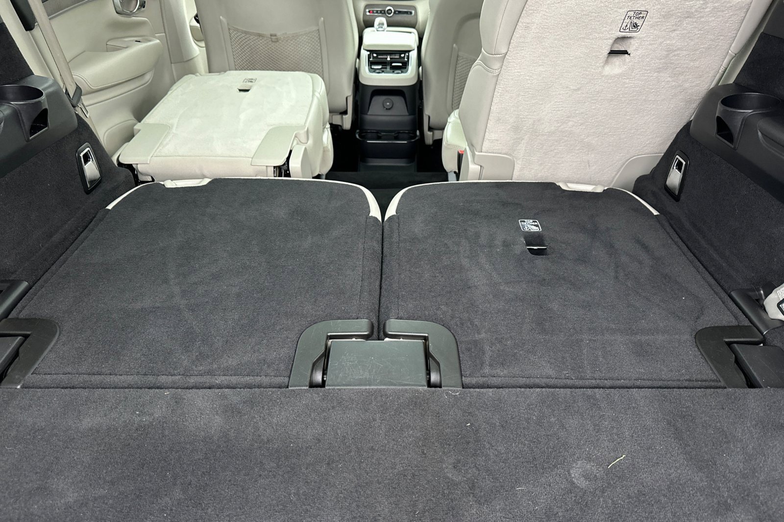 Certified 2022 Volvo XC90 T8 Inscription w/ Advanced Package image 19