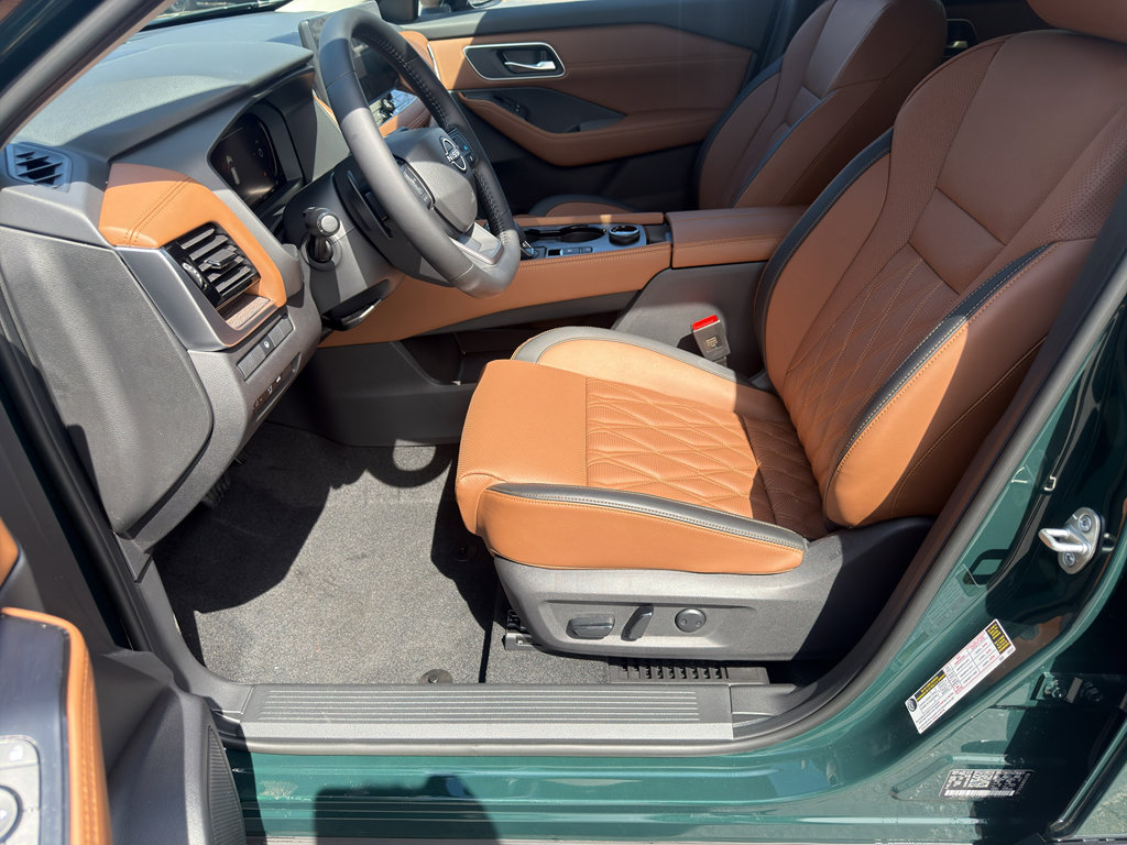 New 2026 Nissan Rogue Platinum image 15