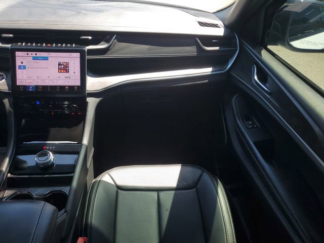 Certified 2025 Jeep Grand Cherokee Limited w/ Luxury Tech Group II RWD image 21