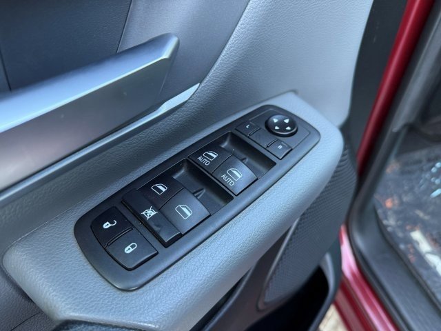 Used 2021 RAM 1500 Big Horn image 9