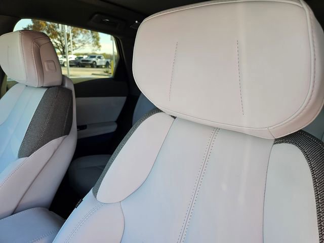 New 2026 Cadillac Optiq Sport 1 w/ LPO, Floor Liner Package image 12