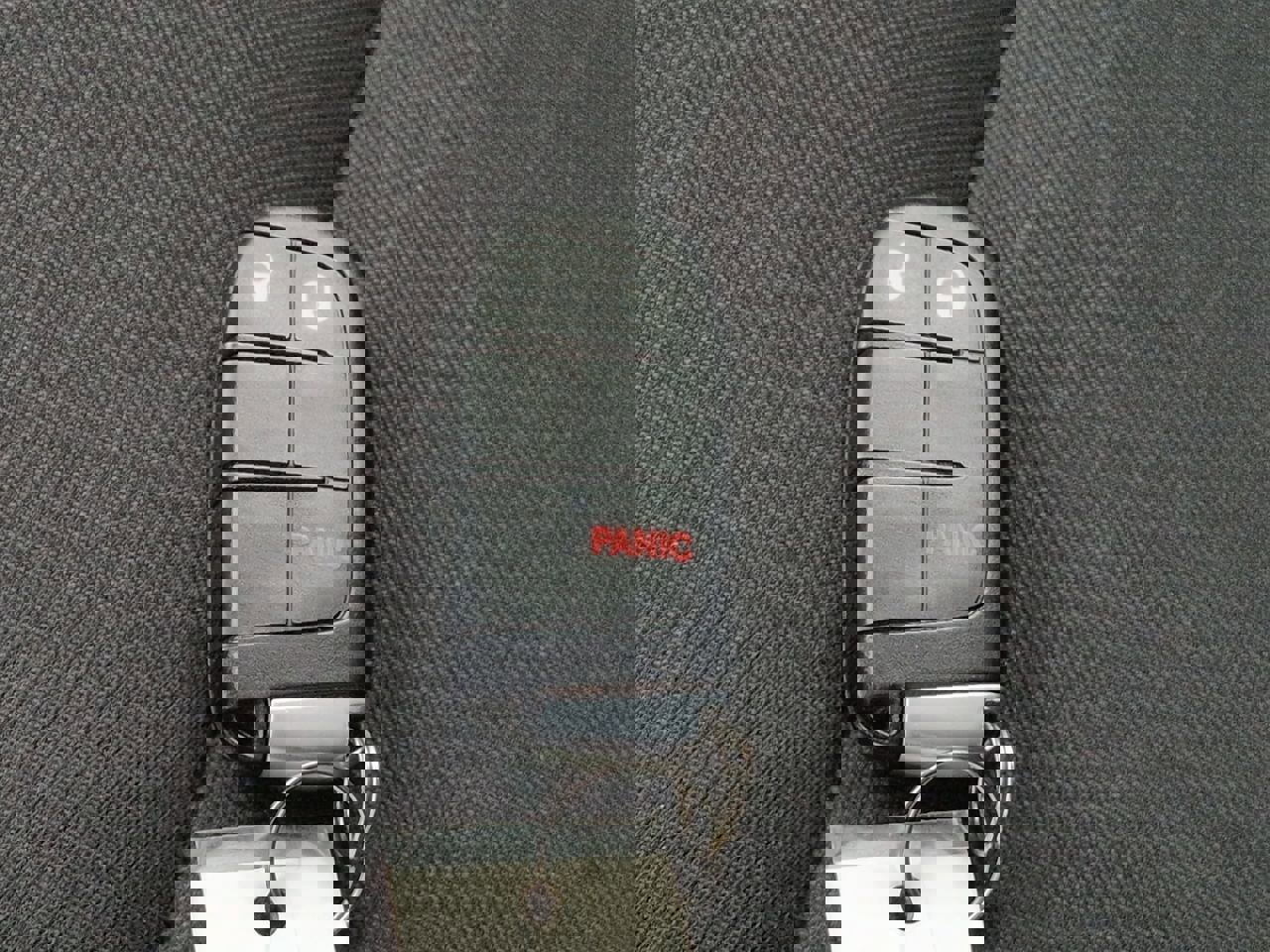 Used 2019 Dodge Durango SXT w/ 3rd Row Seating Group image 26