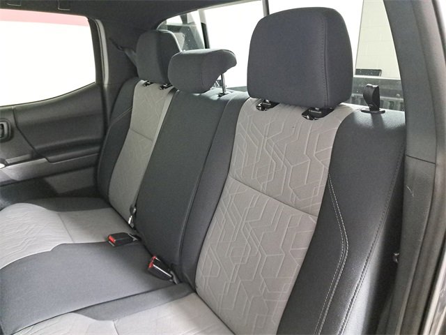 Used 2020 Toyota Tacoma TRD Off-Road image 13