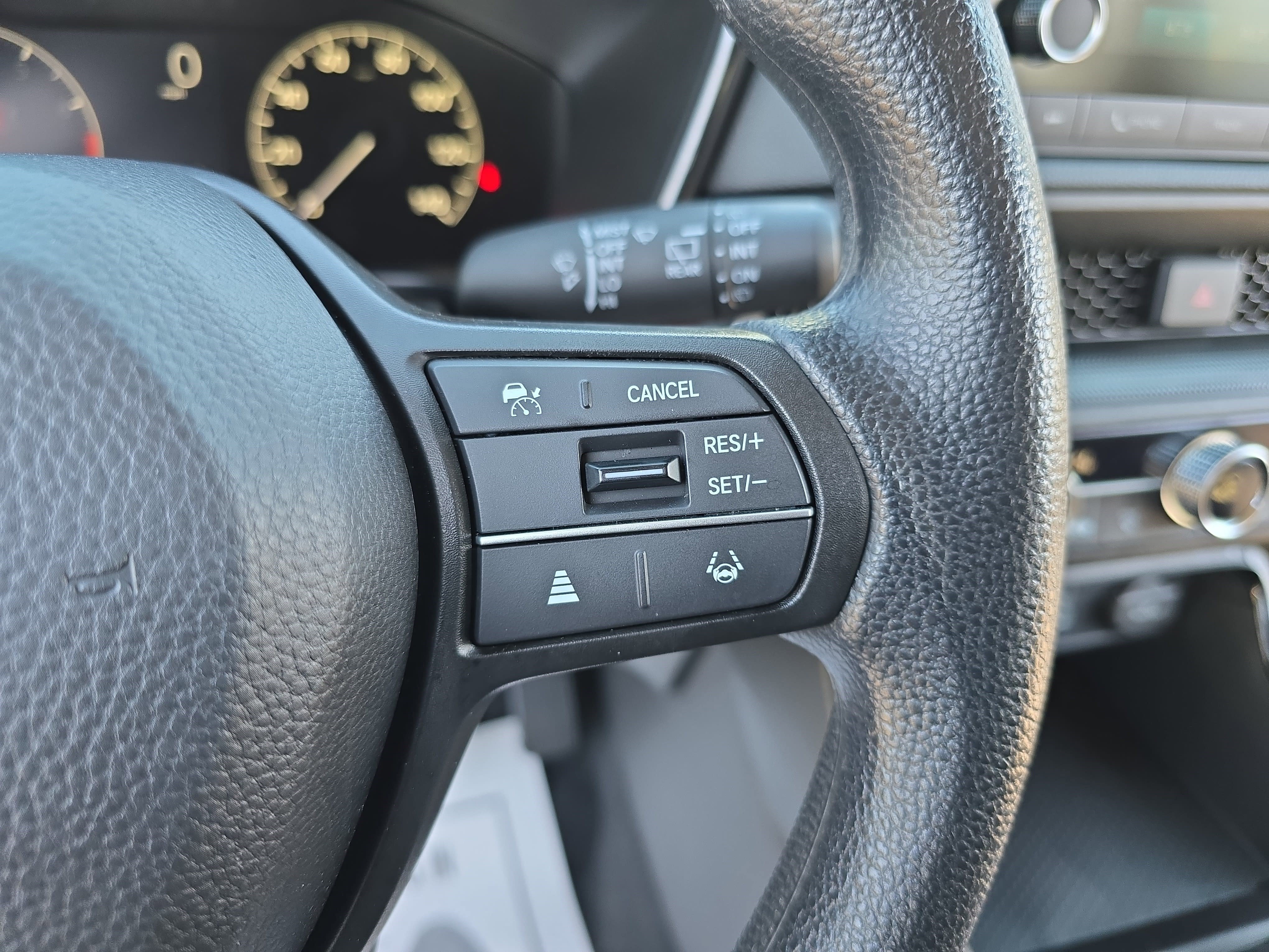 Used 2025 Honda CR-V LX image 18