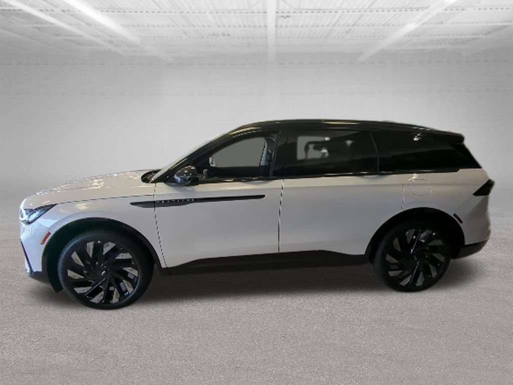 New 2026 Lincoln Nautilus Reserve AWD/4WD image 3