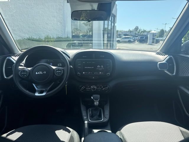 Certified 2023 Kia Soul LX FWD image 10
