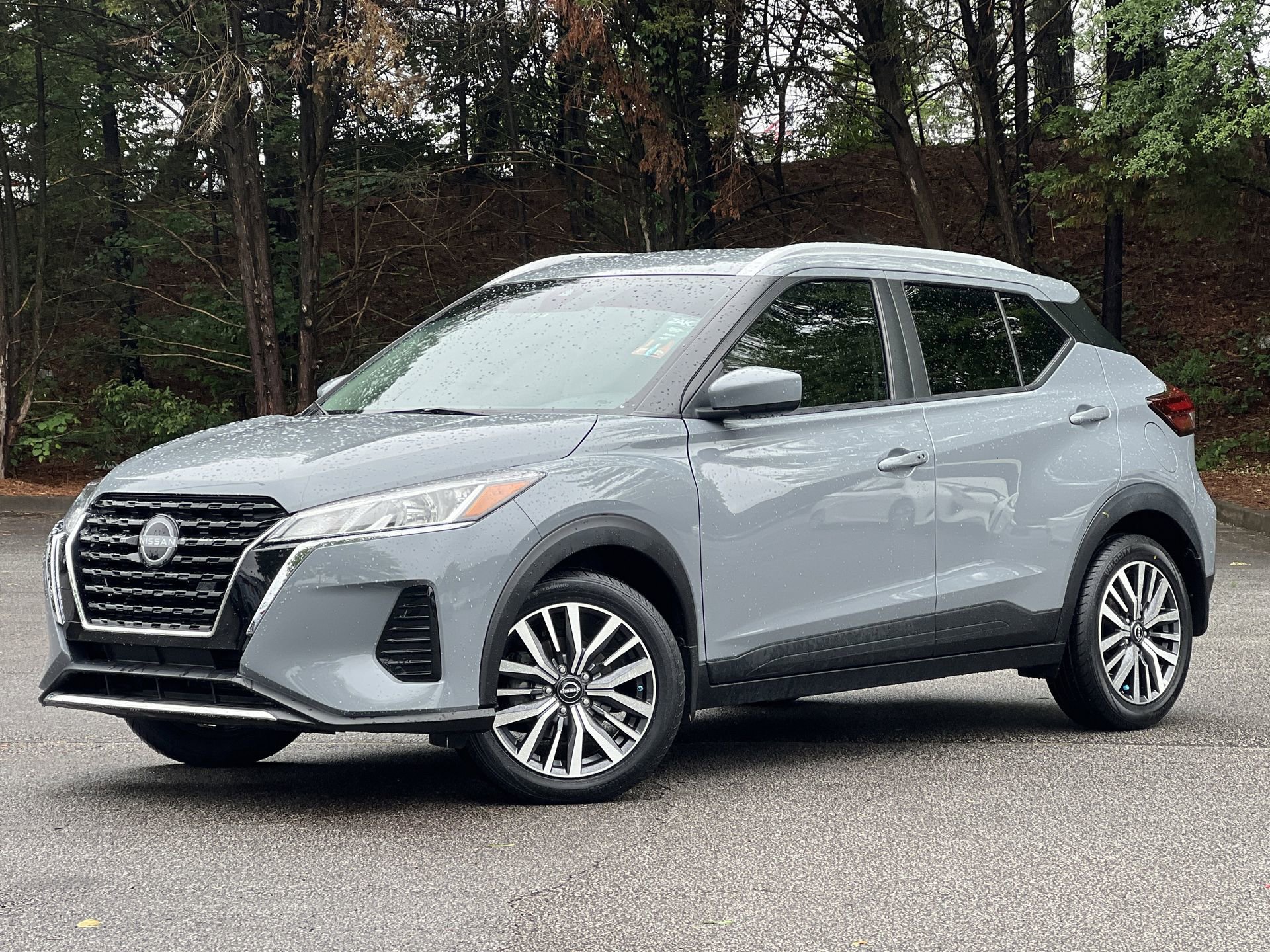 Certified 2023 Nissan Kicks SV FWD image 1