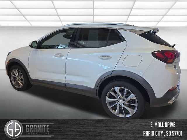 Used 2021 Buick Encore GX Essence w/ Advanced Technology Package AWD/4WD image 3