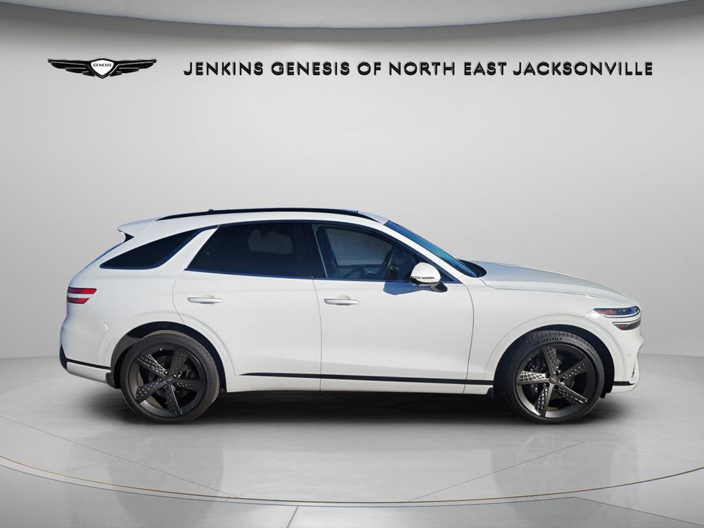 Used 2025 Genesis GV70 2.5T Sport Prestige w/ Sport Prestige Package image 6