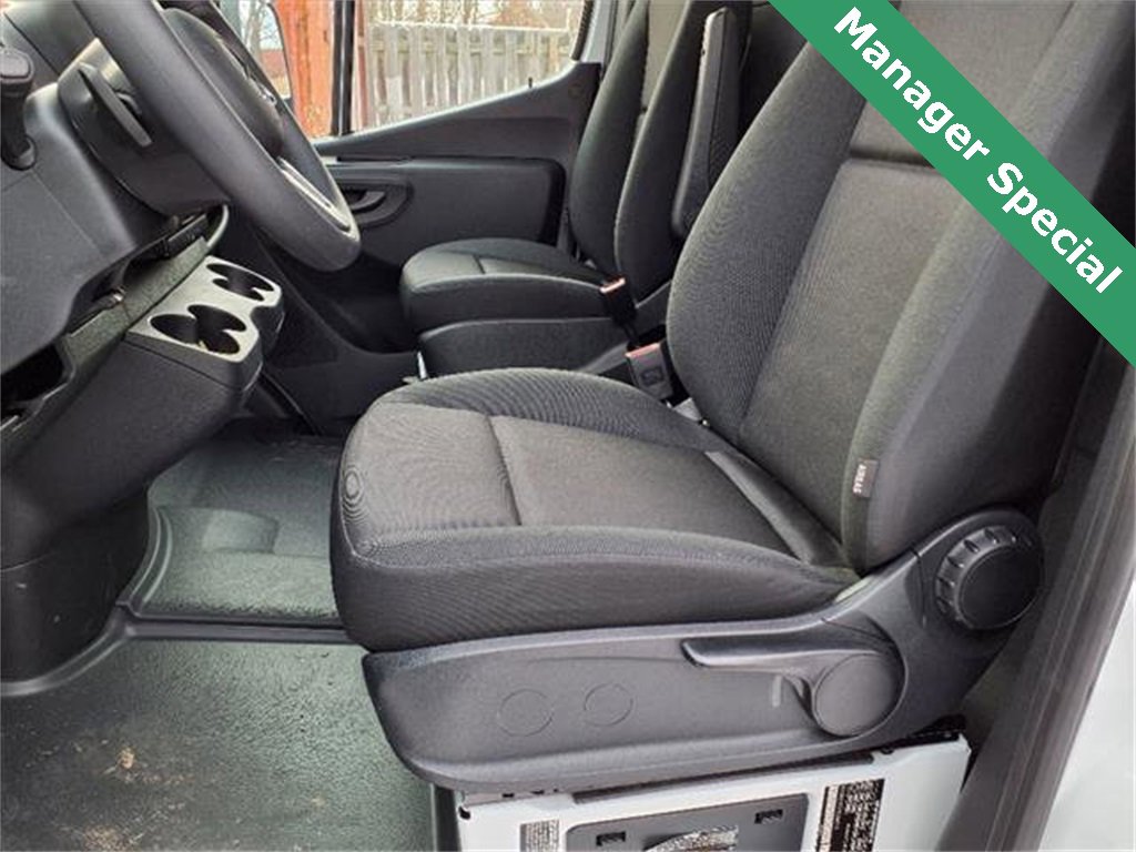 Used 2023 Mercedes-Benz Sprinter 3500 image 19