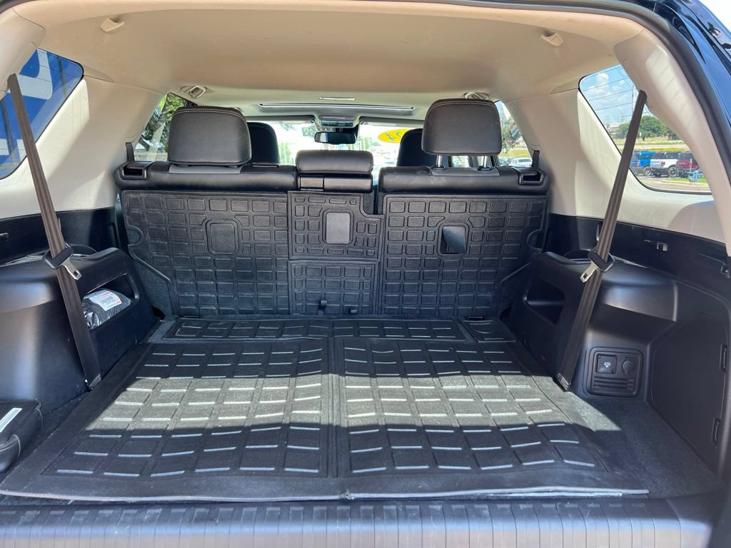 Used 2024 Toyota 4Runner SR5 Premium w/ Moonroof Package RWD image 15