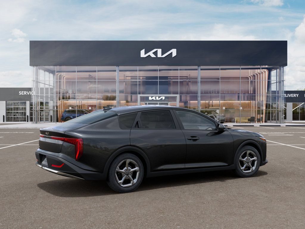 New 2026 Kia K4 FWD image 7