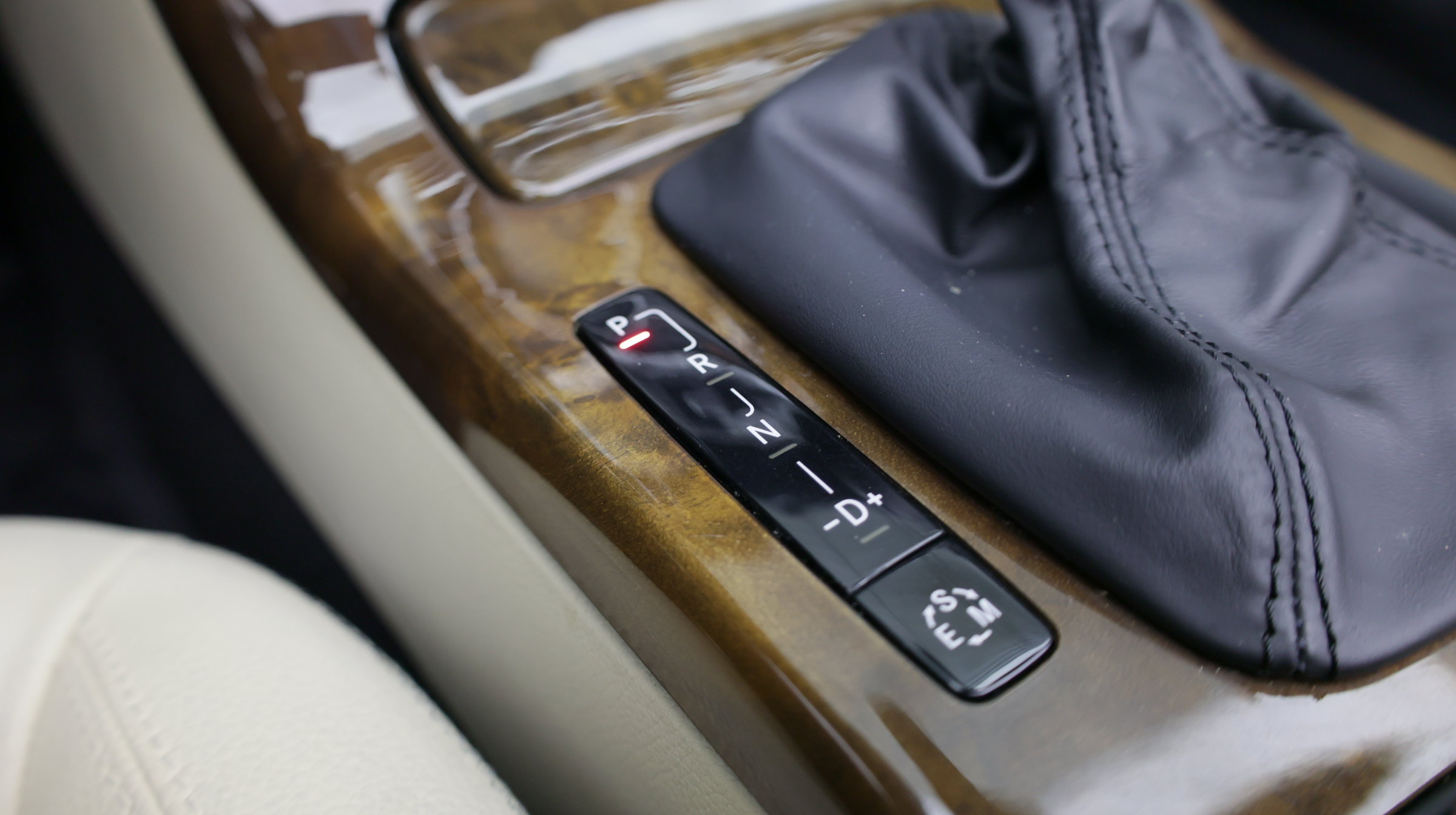 Used 2015 Mercedes-Benz SLK 250 image 25