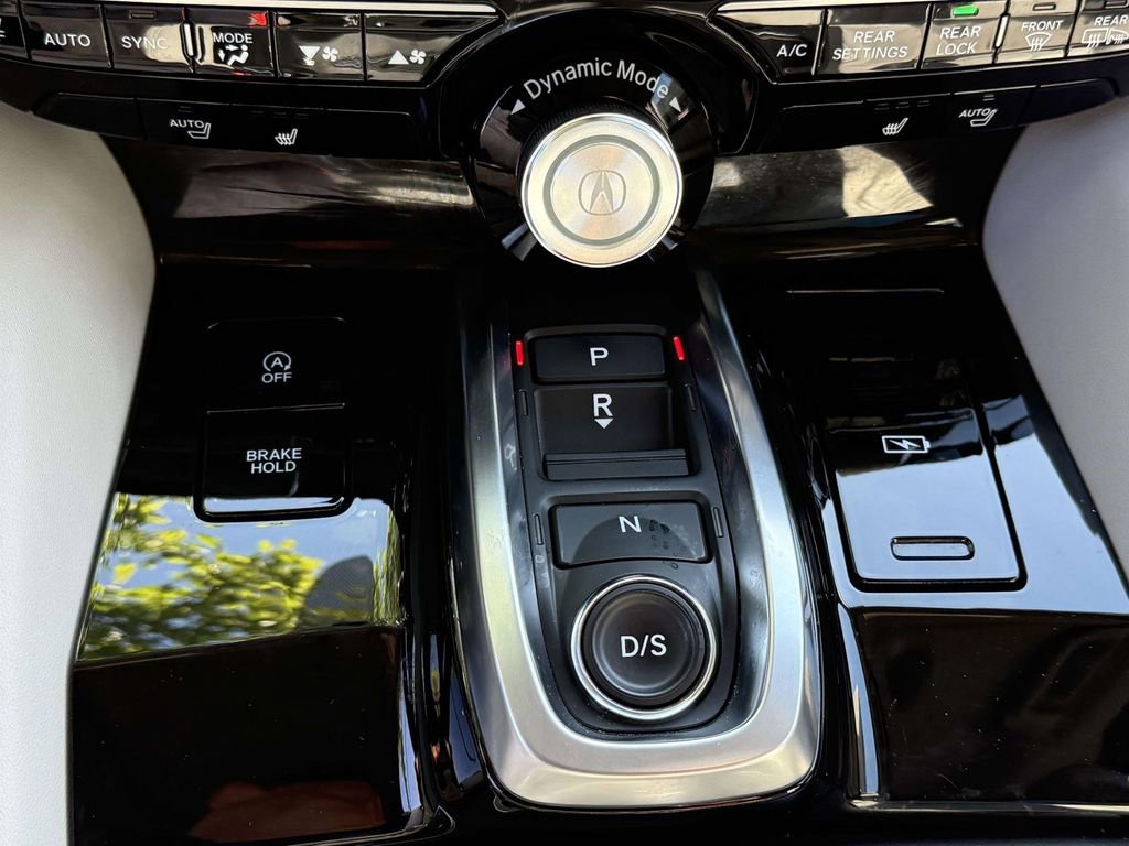 Used 2024 Acura MDX SH-AWD w/ Technology Package image 24