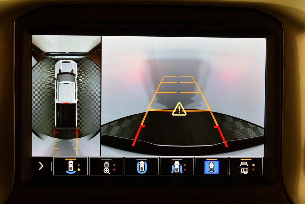 Used 2023 Chevrolet Silverado 2500 LTZ w/ LTZ Plus Package image 28