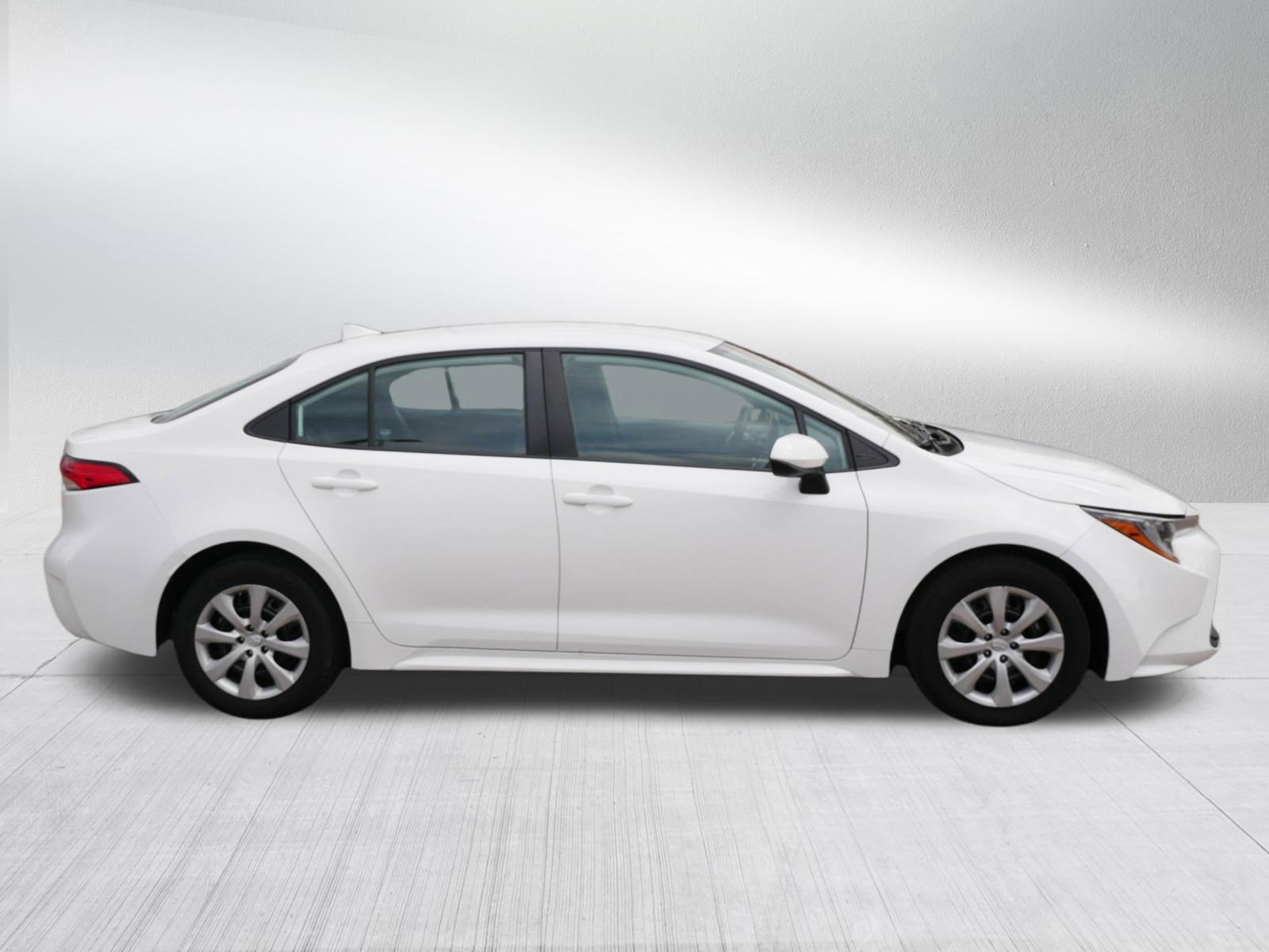 Used 2023 Toyota Corolla LE image 8