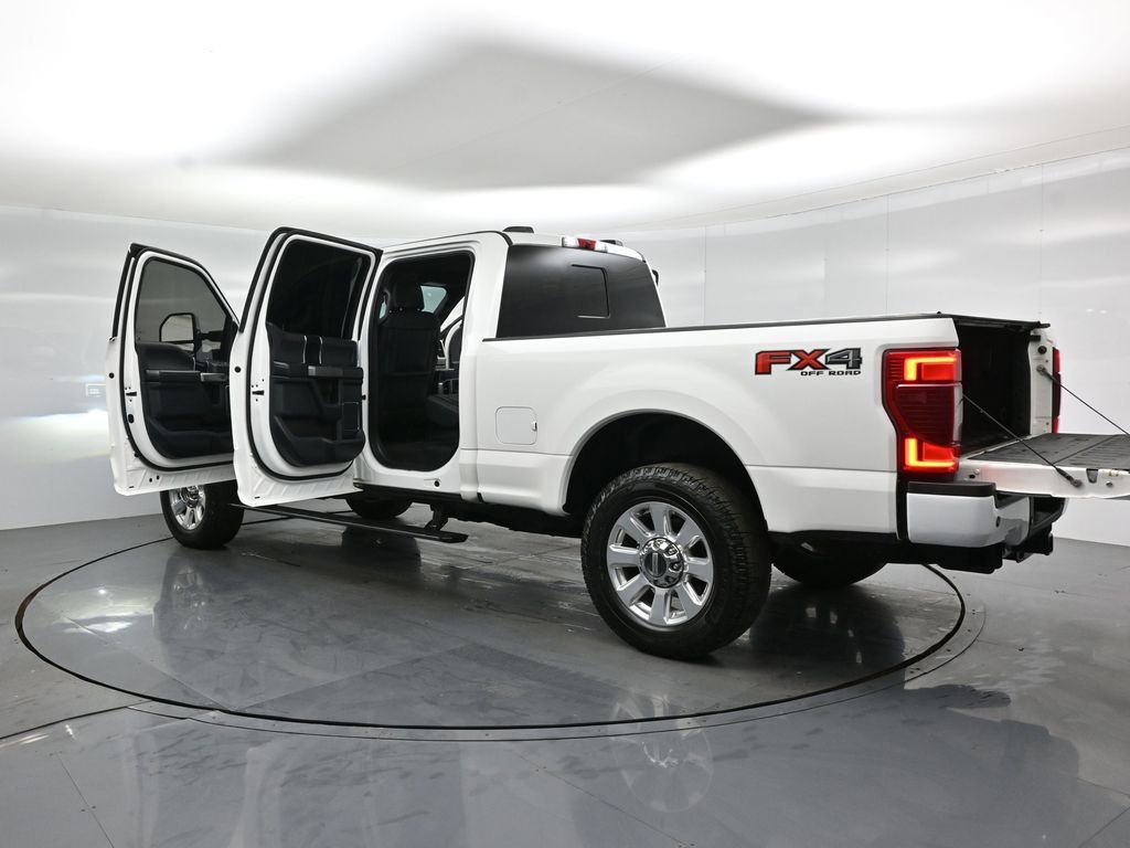 Used 2022 Ford F250 Platinum w/ FX4 Off-Road Package AWD/4WD image 32
