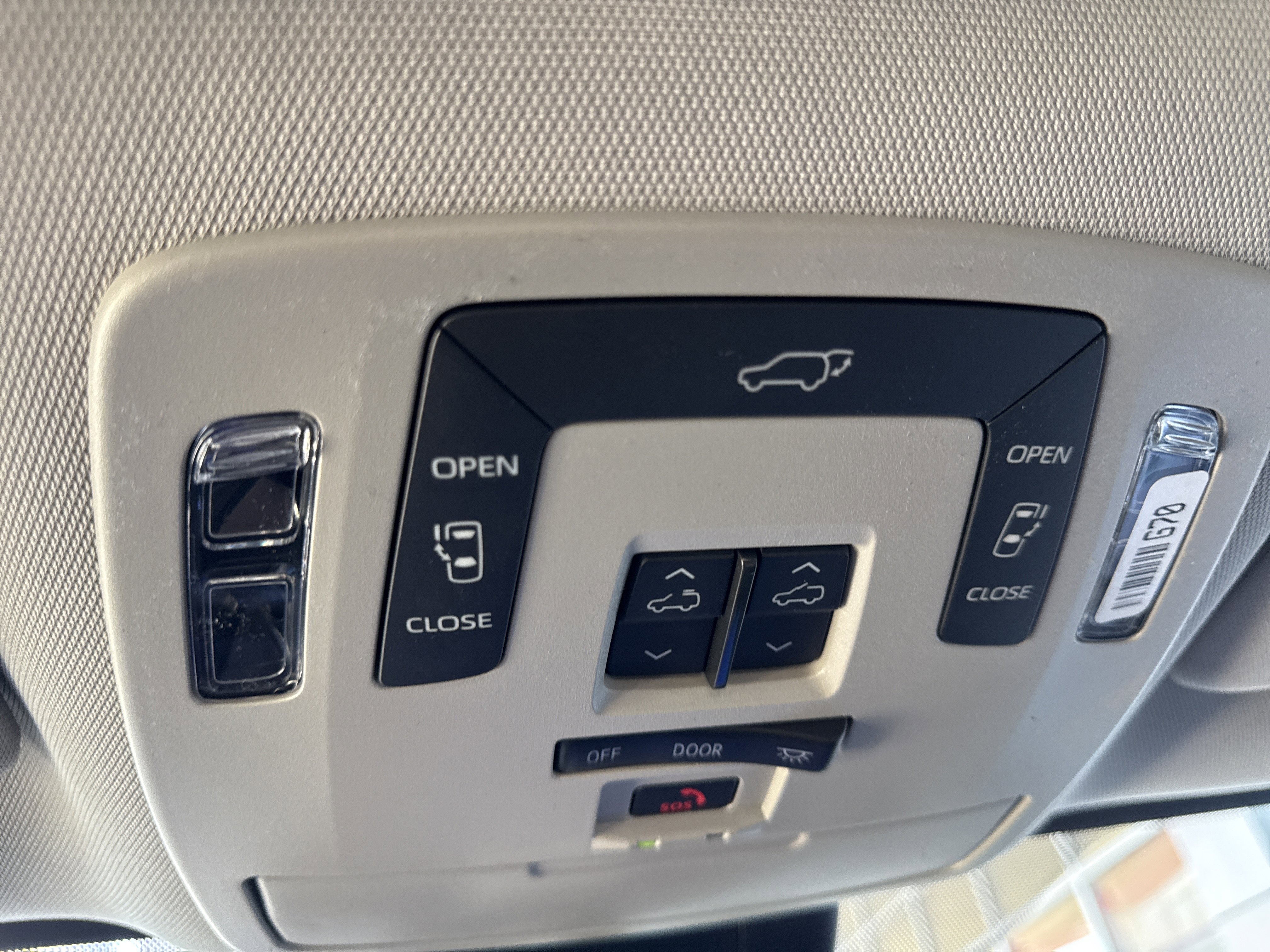 New 2025 Toyota Sienna XLE image 31